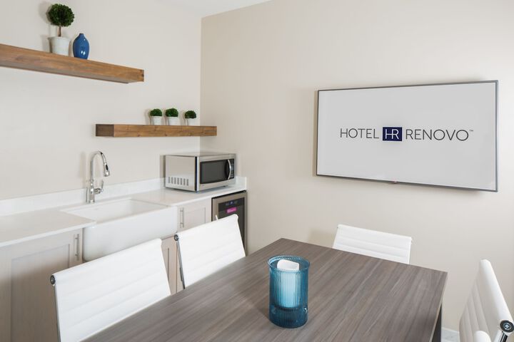 Private kitchenette