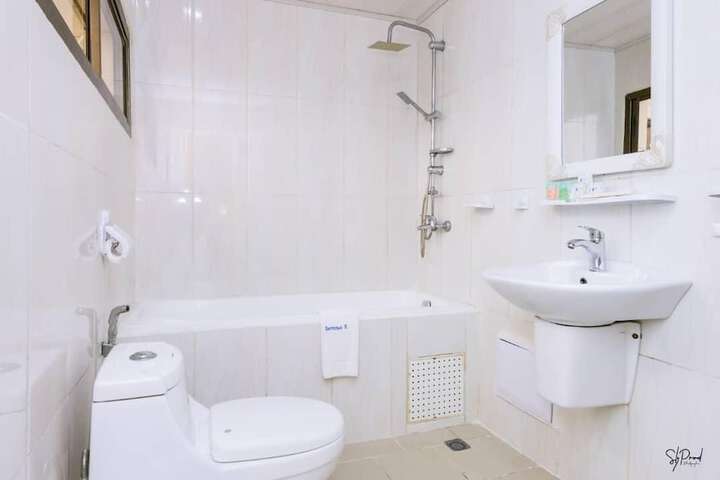Room 20 of 29