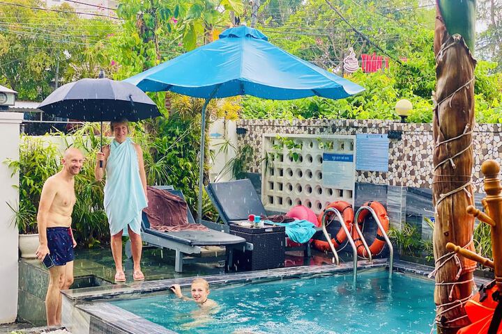 Pool 29 of 45