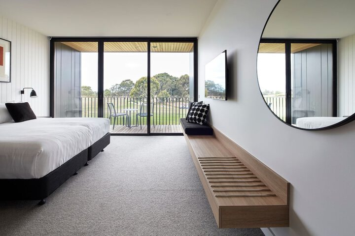 Room 10 of 60