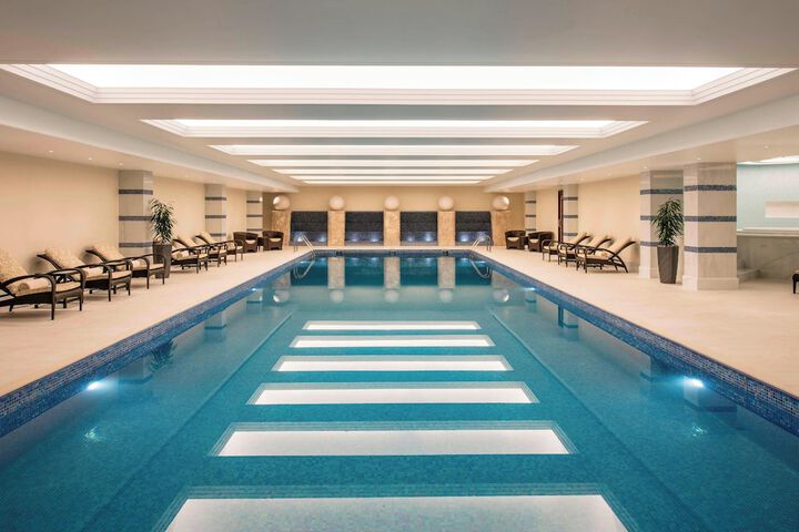 Pool 61 of 152