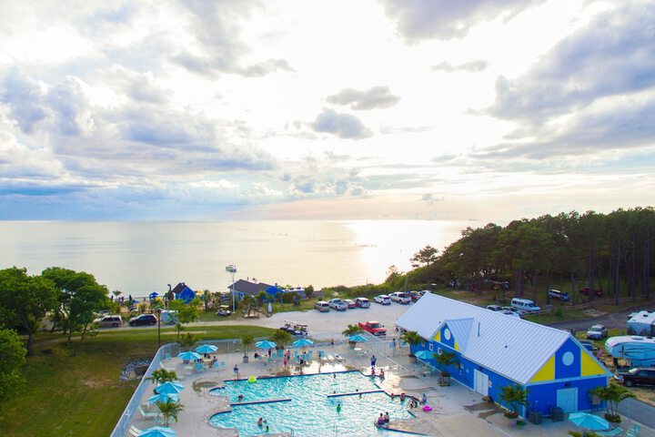 Pool 17 of 48