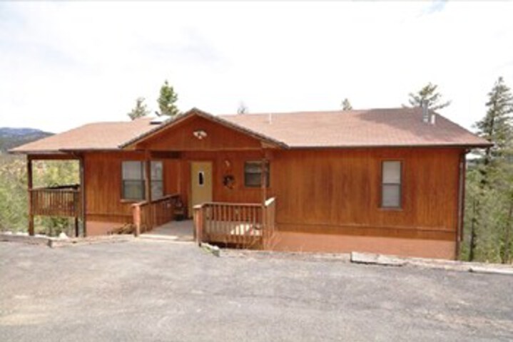 New Mexico Mountain Retreat Cabin