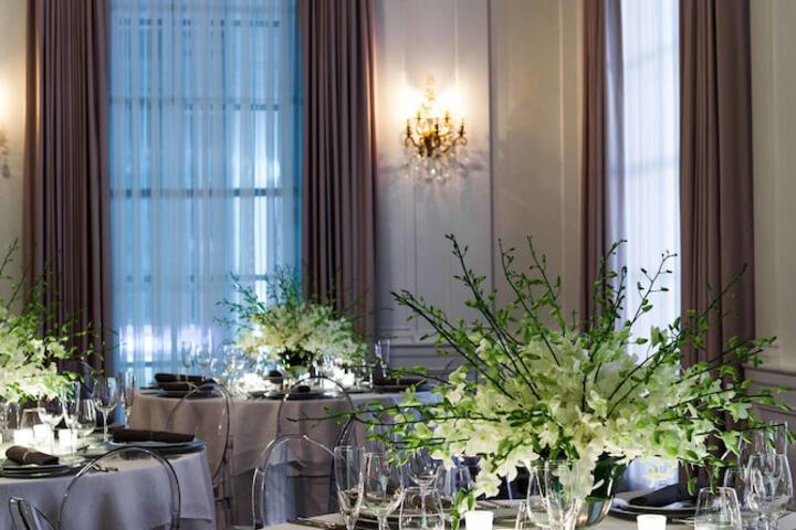 Banquet hall