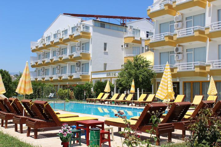 Image of Hare Hotel