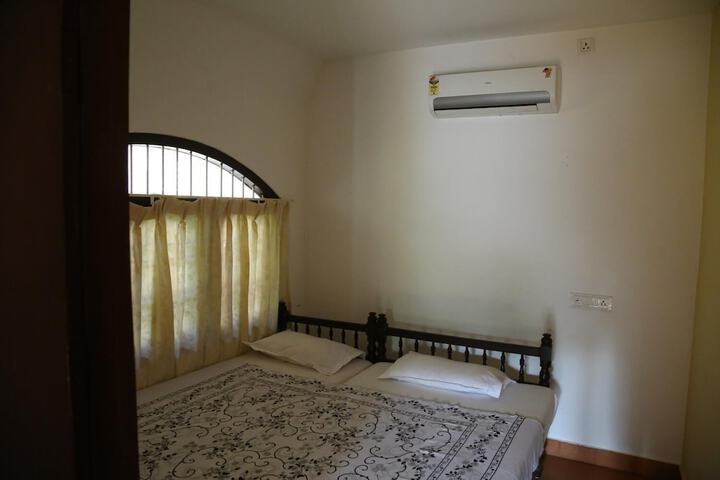 Room 8 of 51