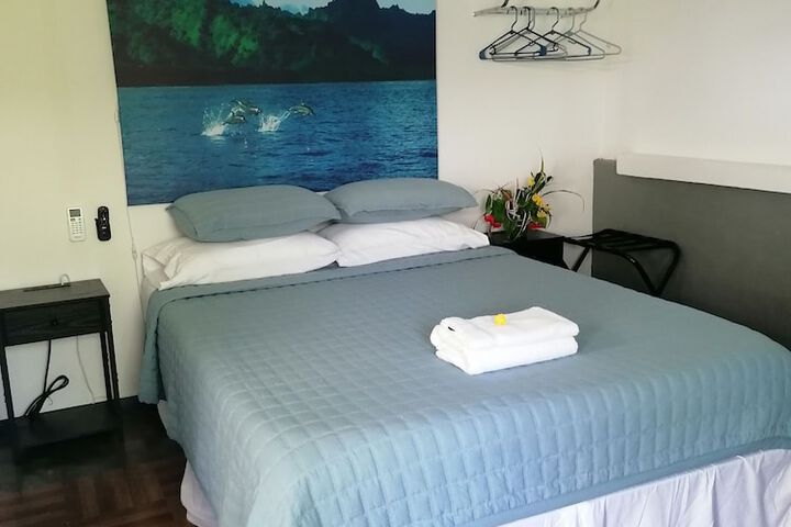 Room 4 of 21