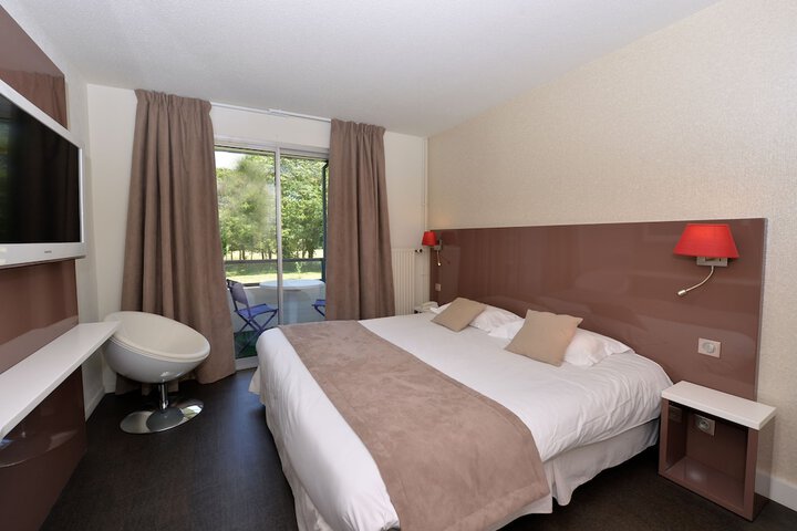 Room 8 of 41
