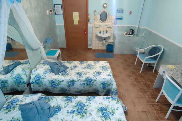 Room 63 of 140