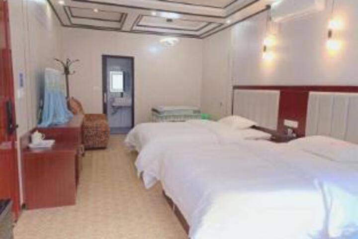 Room 6 of 6