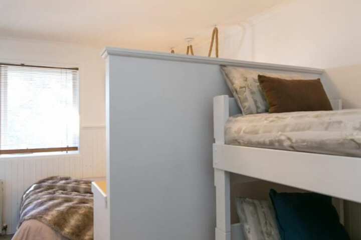 Room 17 of 51