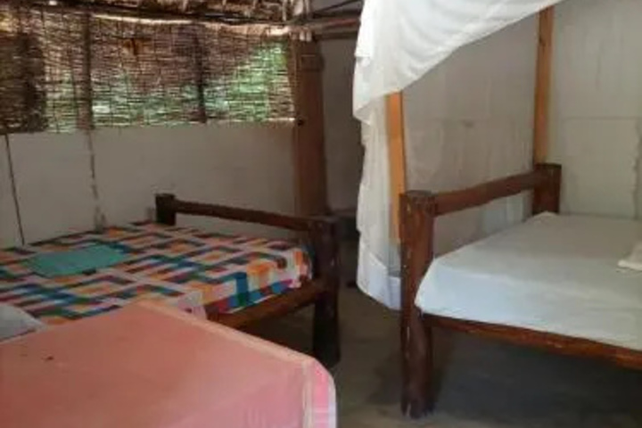 Room 5 of 17