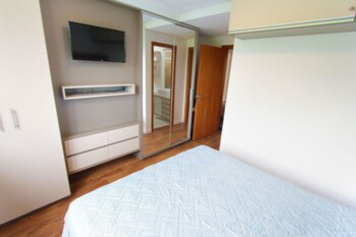 Room 10 of 10