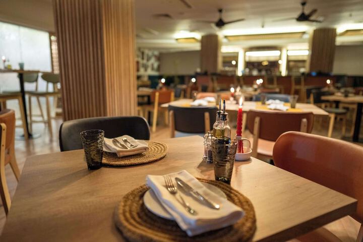 Dining 121 of 149