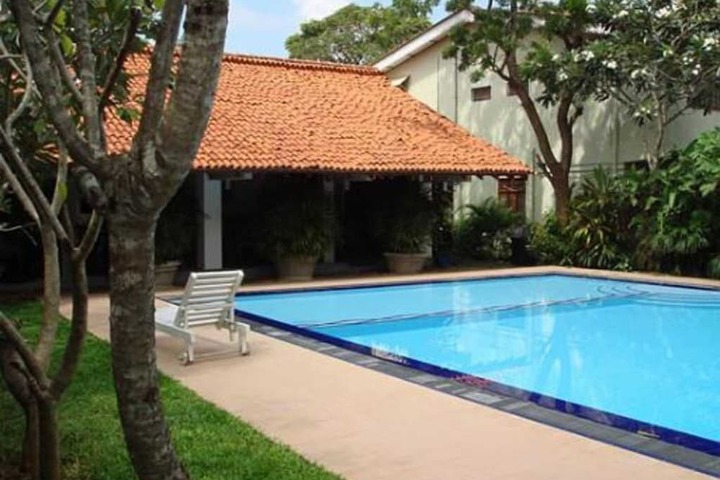 Pool 14 of 40