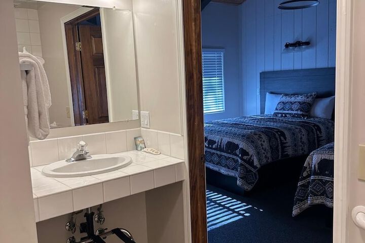 Room 85 of 89