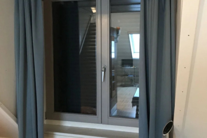Room 4 of 13