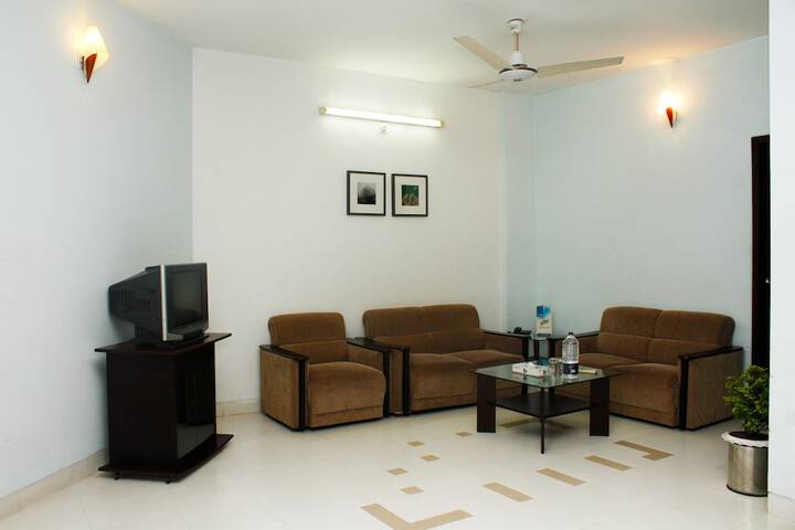 Room 11 of 20