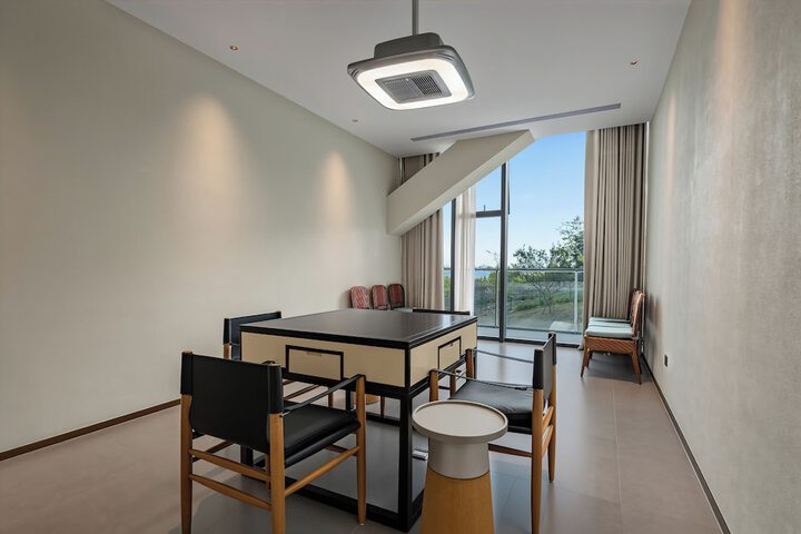 Room 30 of 51