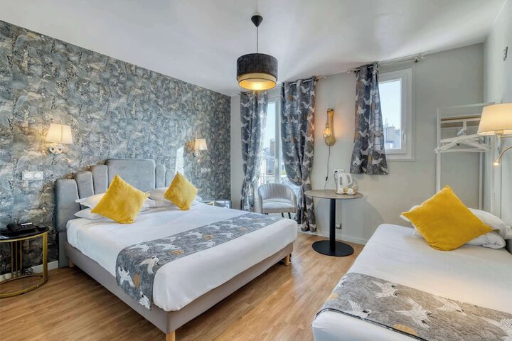 Room 16 of 28