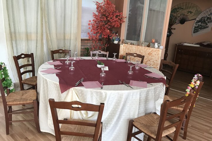 Dining 48 of 65