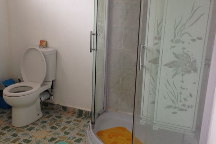 Room 16 of 36