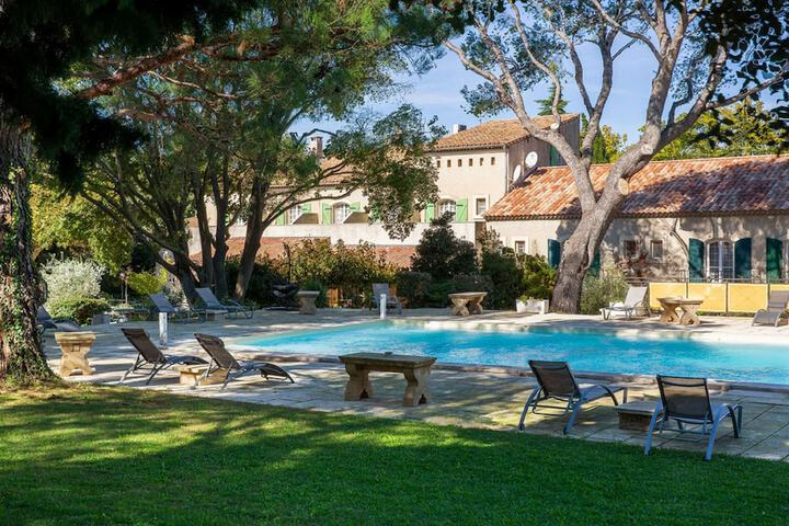 Hotel Pool