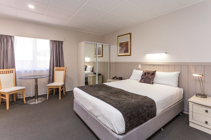 Room 10 of 49