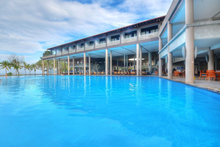 Pool 75 of 132