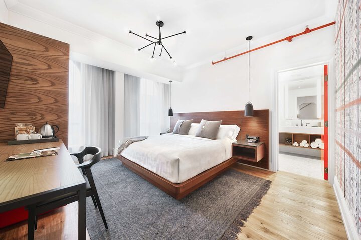 Room 12 of 83