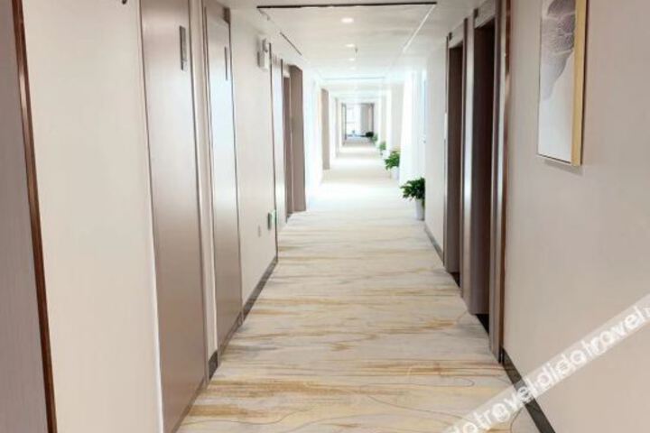 Hotel Interior 10 of 15