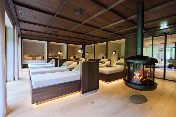 Spa 50 of 74