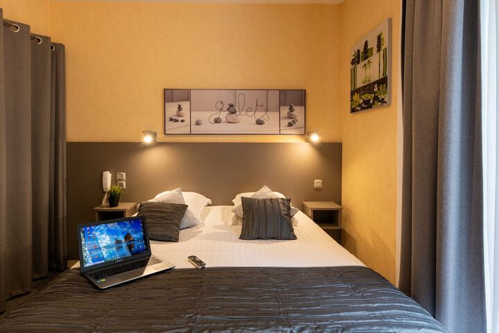 Room 19 of 42