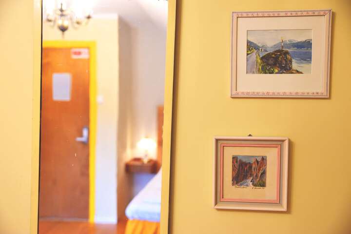 Room 3 of 30
