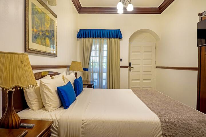 Room 15 of 109