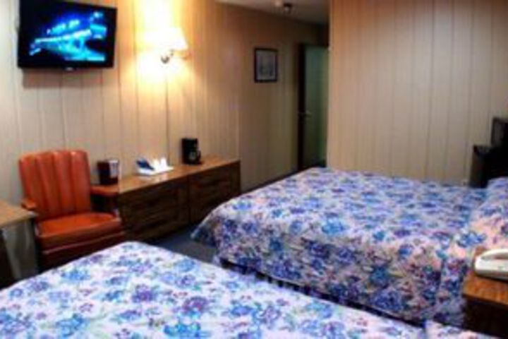 Room 15 of 48