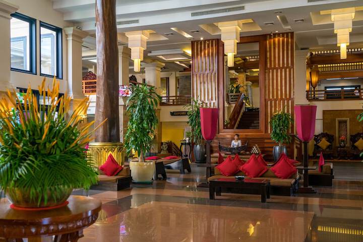 Hotel Interior 6 of 130