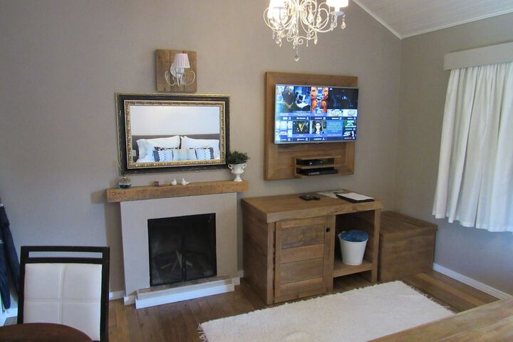 Room 5 of 238