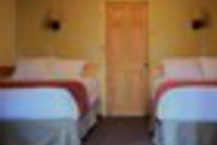 Room 35 of 279