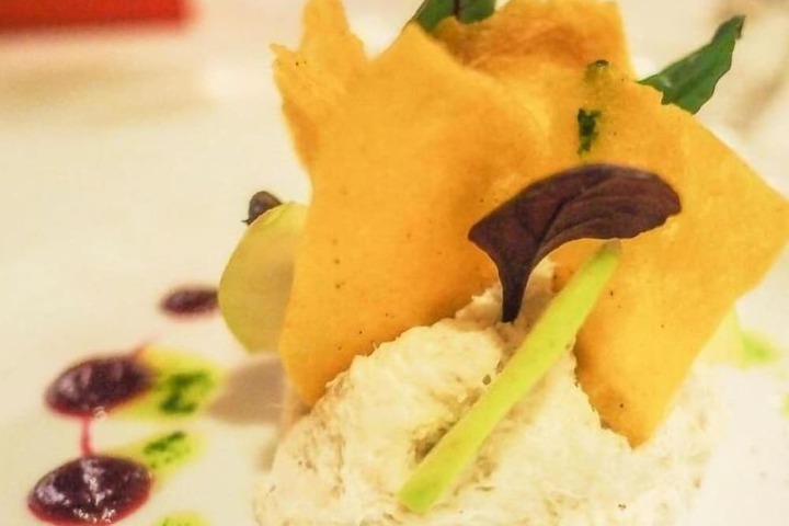 Dining 43 of 68