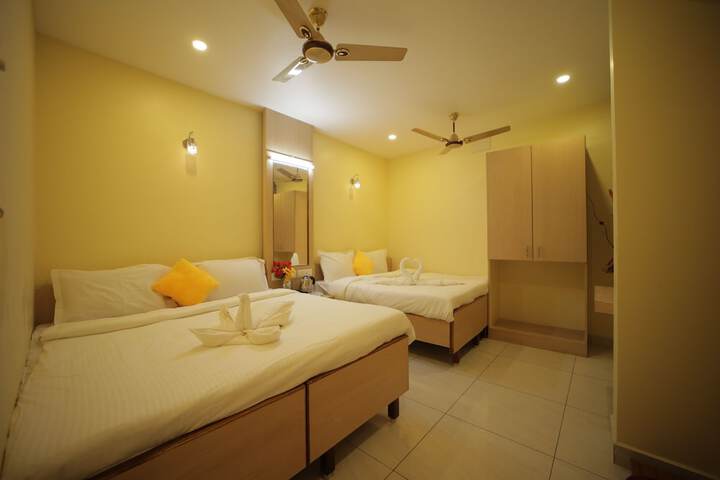 Room 8 of 25