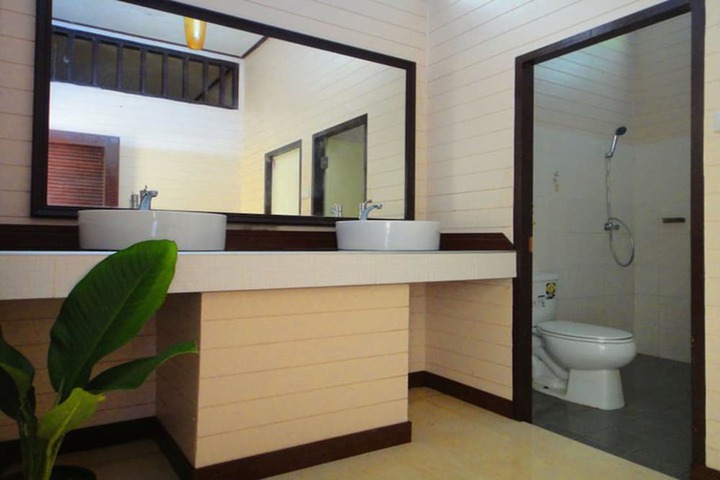 Room 15 of 35