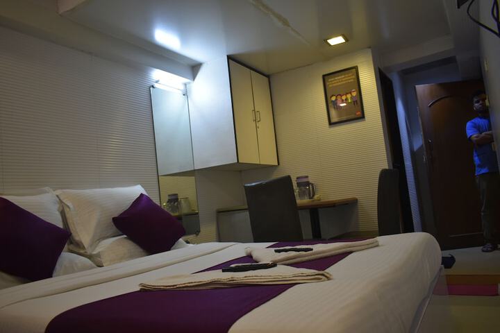 Room 13 of 47