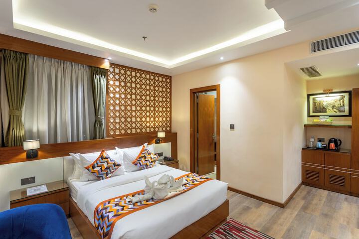 Room 29 of 84
