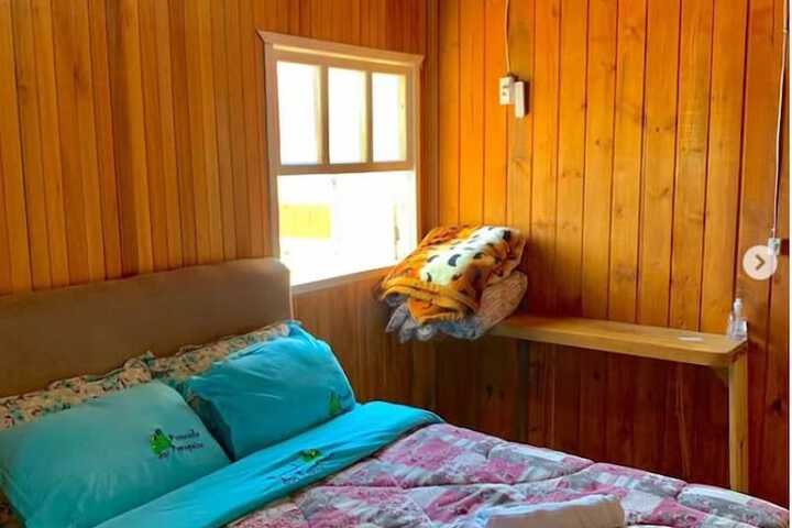 Room 4 of 10