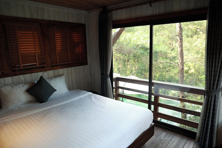 Room 95 of 172