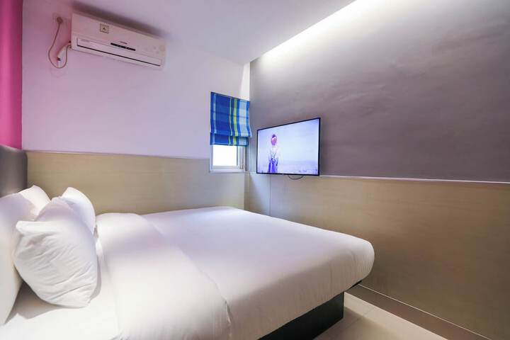 Room 3 of 7