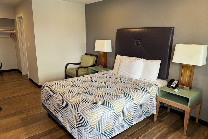 Room 25 of 50