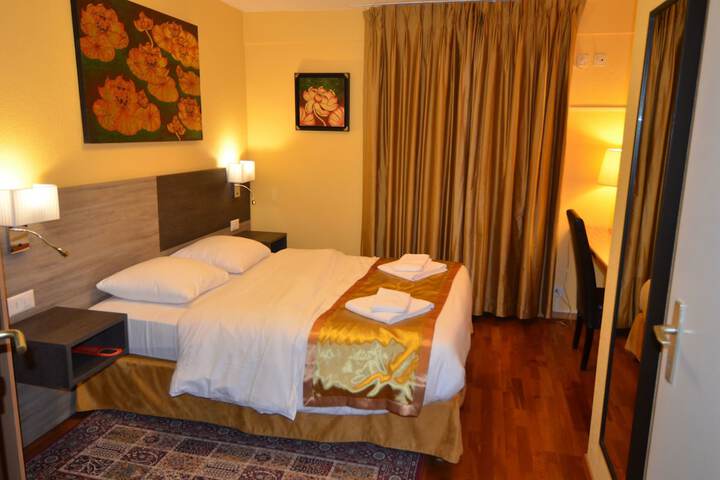 Room 10 of 56