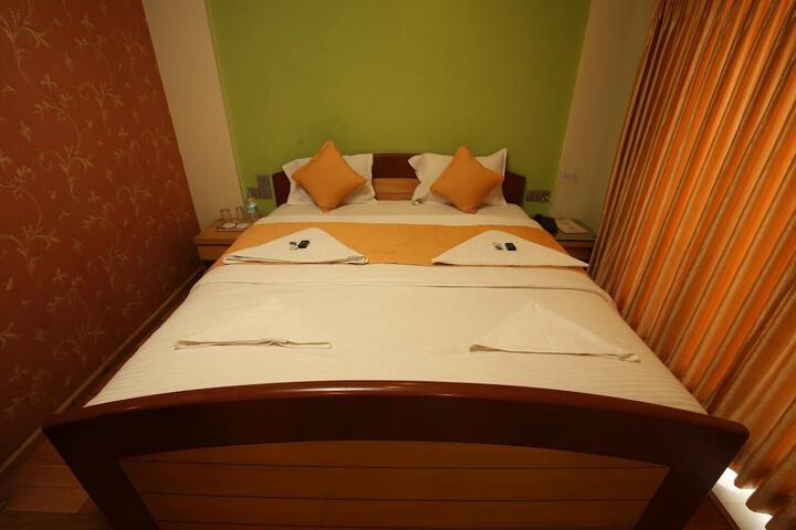 Room 30 of 46